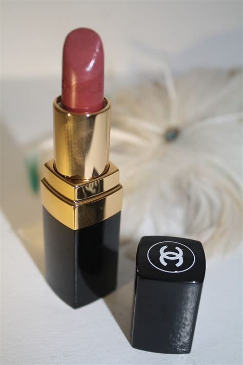 coco chanel exquisite lipstick and nailpolish|chanel lipstick mademoiselle.